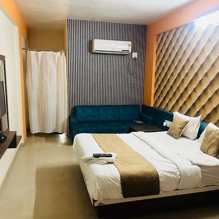 Hotel Nilkanth,Ahmedabad Exterior foto